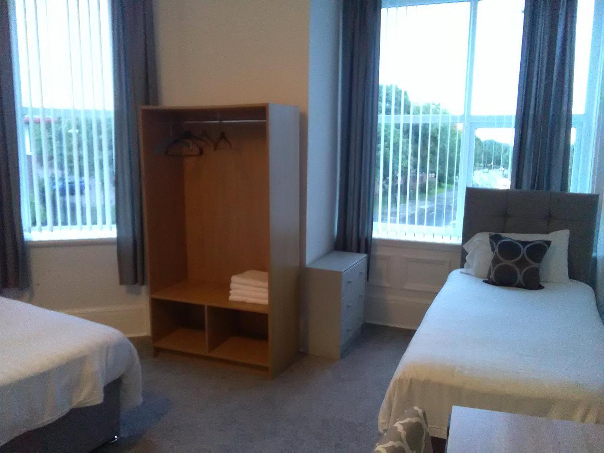 Newcastle West Hotel & Bar Rum bild