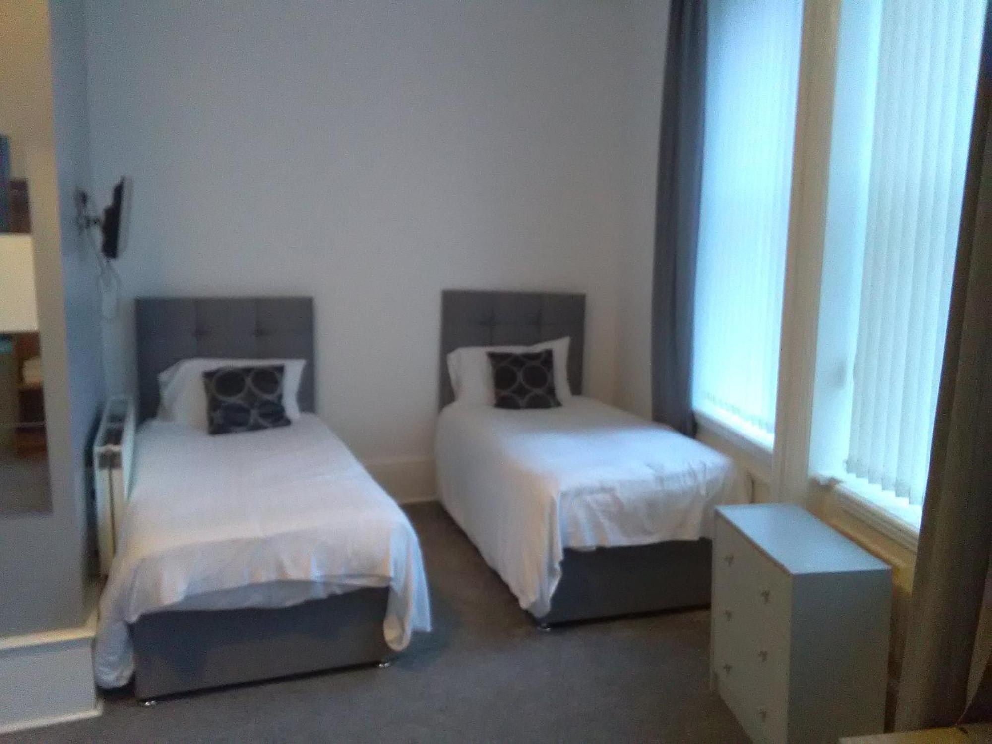 Newcastle West Hotel & Bar Rum bild